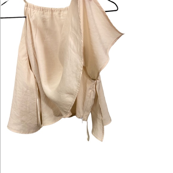 HALTERNECK FLOWY TOP IN BEIGE, TIE AROUND NECK, SIZE 34 - Picture 6 of 9